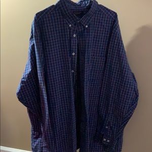 Roundtree & Yorke Button Down Shirt